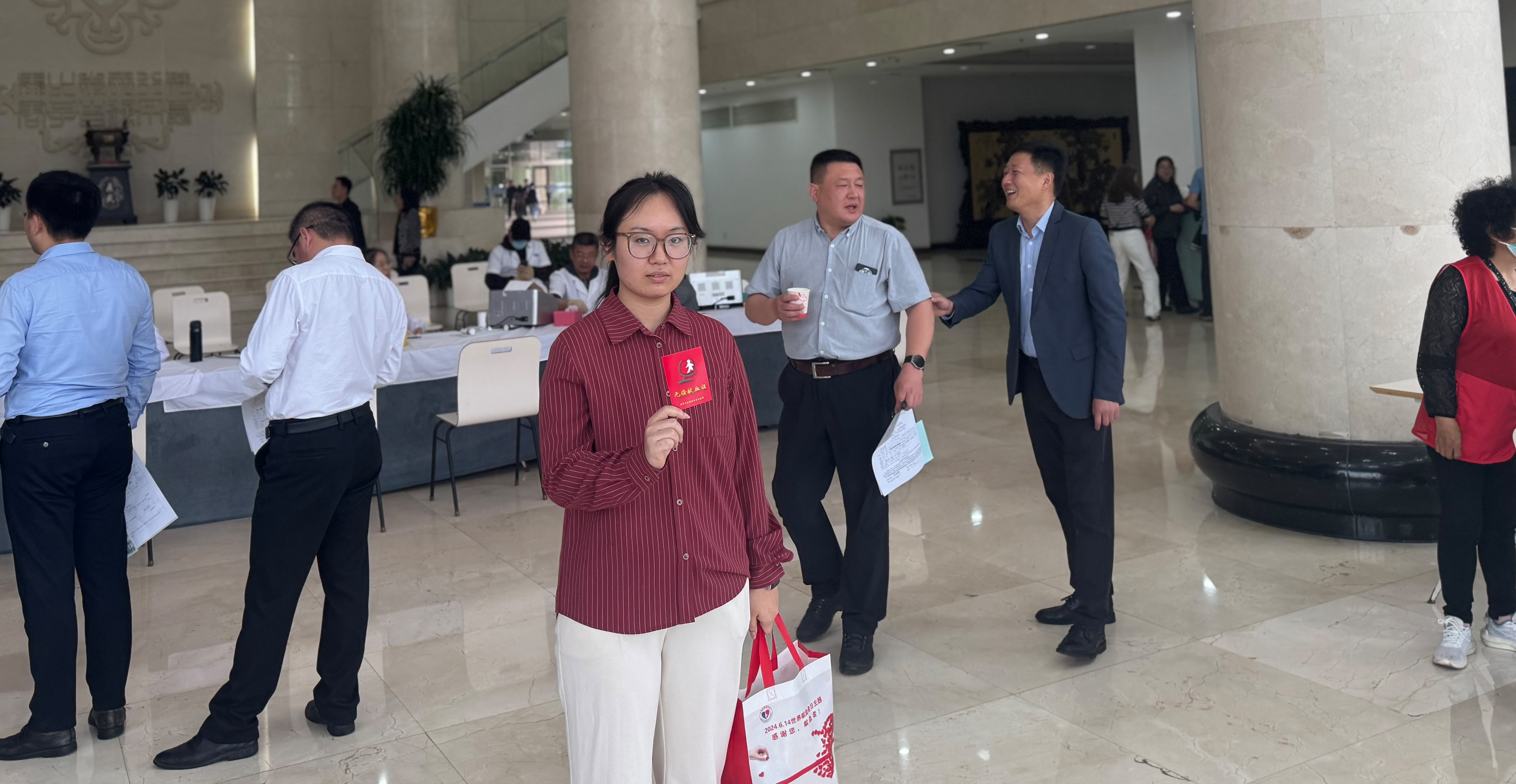 汇聚正能量，献血传爱心| 苏豪智科组织参加无偿献血公益活动